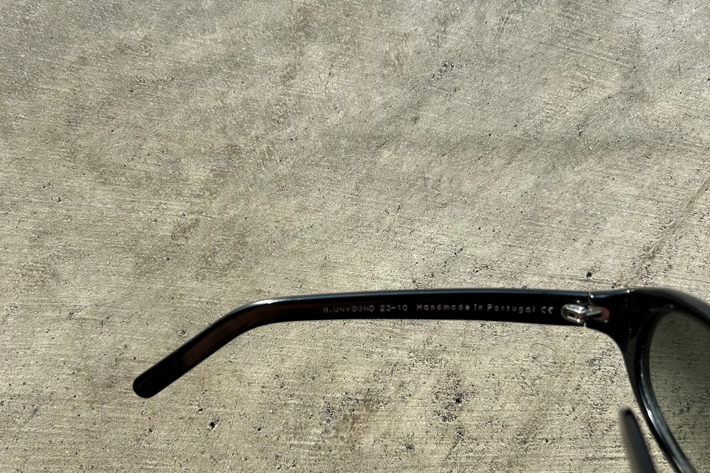 Sunglasses UNWOUND